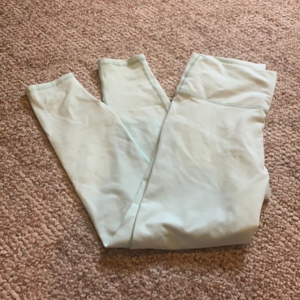 Light green leggings
